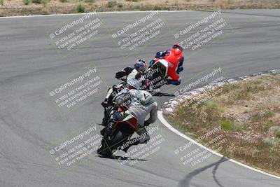 media/Apr-20-2025-AHRMA (Sun) [[393a79c373]]/Race/Group 5/Turn 4b/